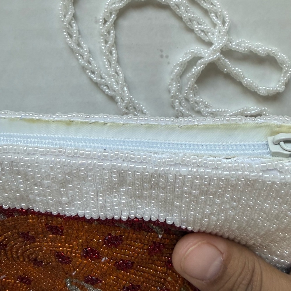 ERMO Fish Design Beaded crossbody purse - Picture 7 of 12